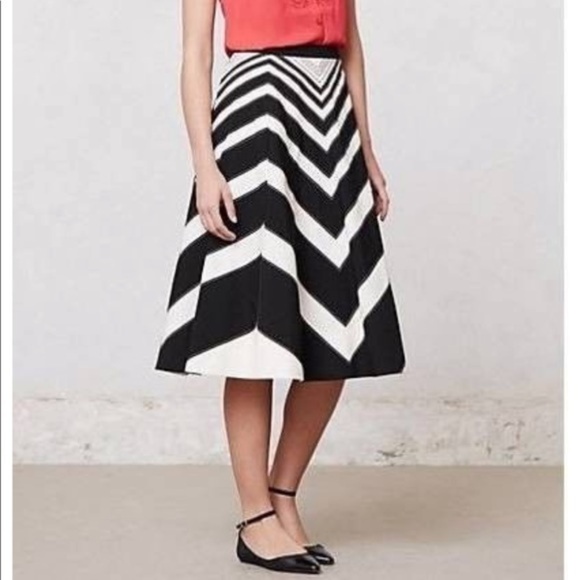 Anthropologie Dresses & Skirts - Meadow Rue 0 Skirt Black Ivory Chevron Stripe Full